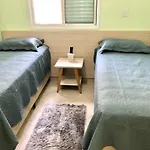 Apartamento Ubatuba. 100 metros da praia