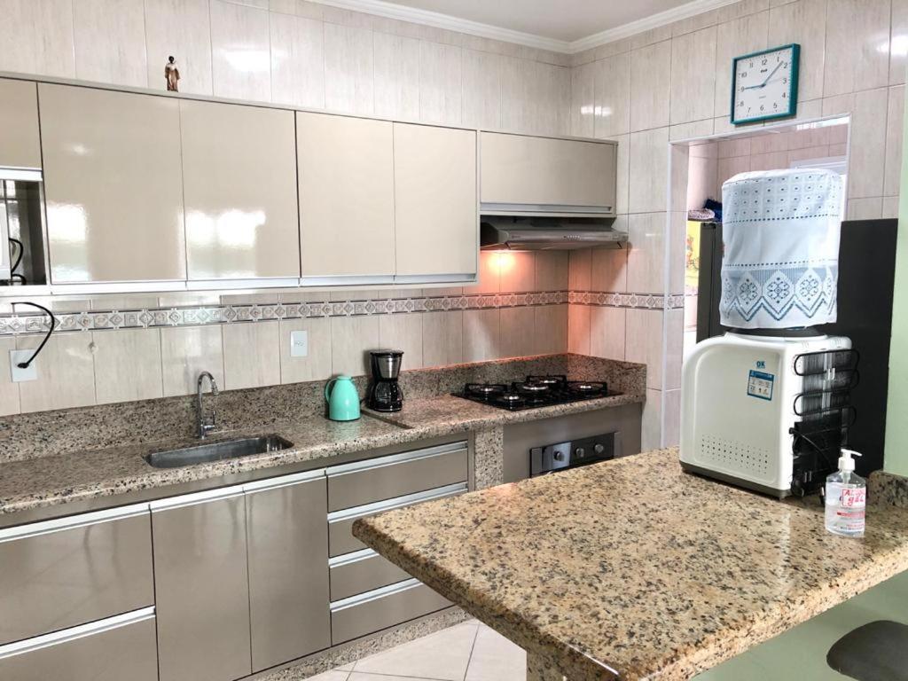 Apartamento Ubatuba. 100 Metros Da Praia Apartamento *