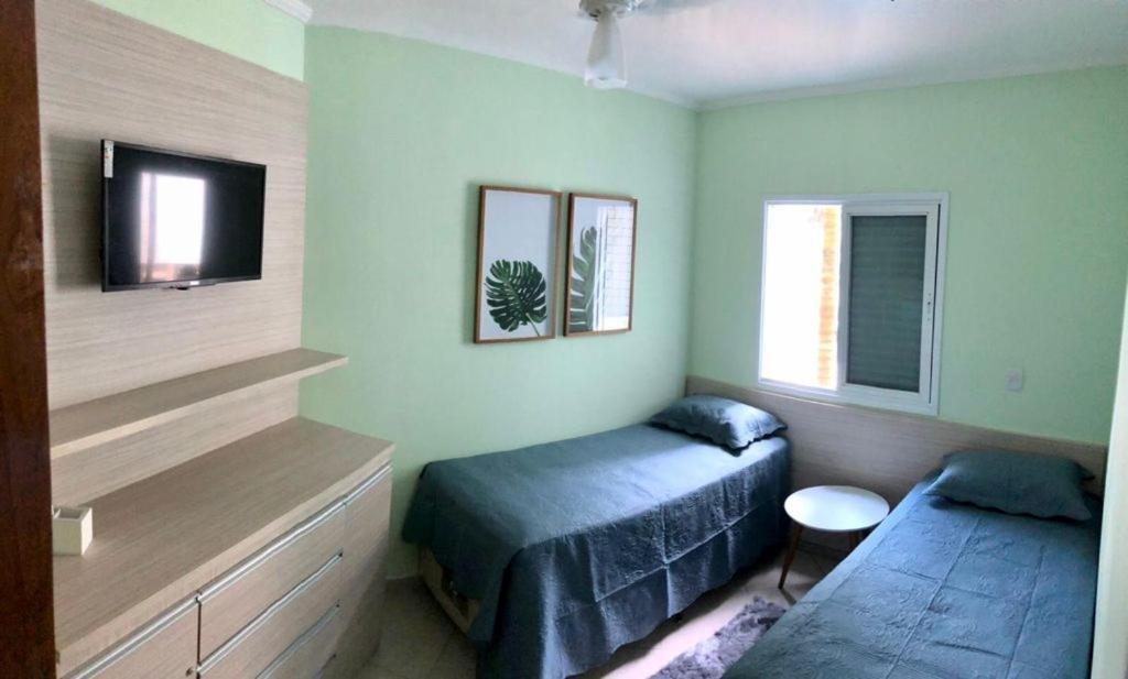 Apartamento Apartamento Ubatuba. 100 Metros Da Praia